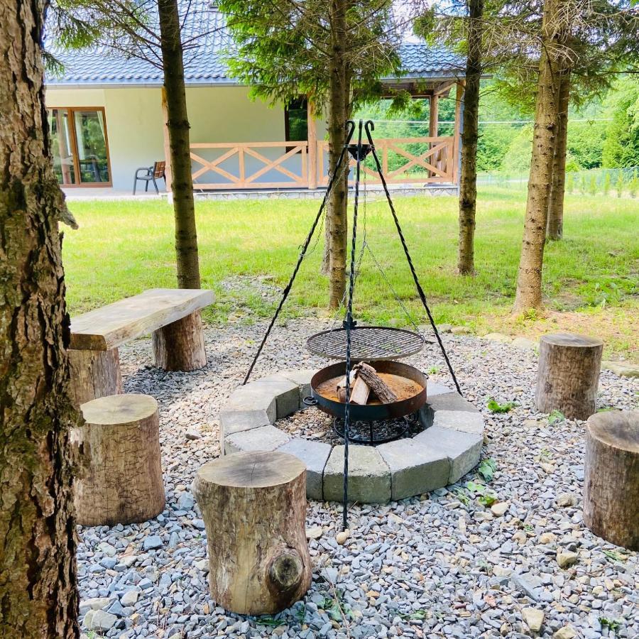 Apartament Pod Lipka Lutowiska Esterno foto
