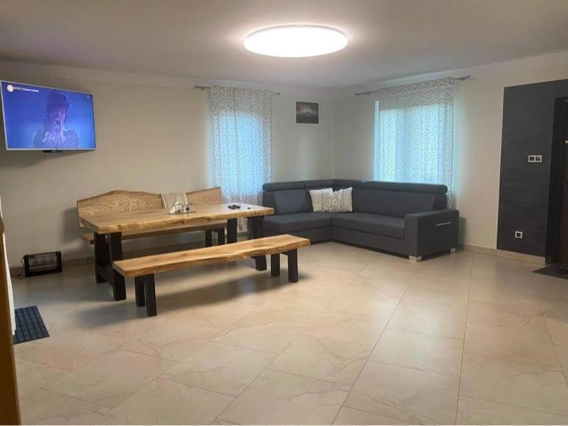 Apartament Pod Lipka Lutowiska Esterno foto